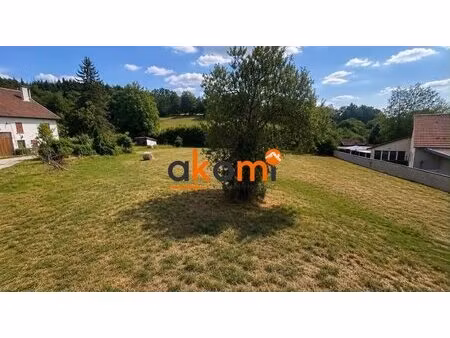 terrain constructible de 2 512 m² à entre-deux-eaux (88650)