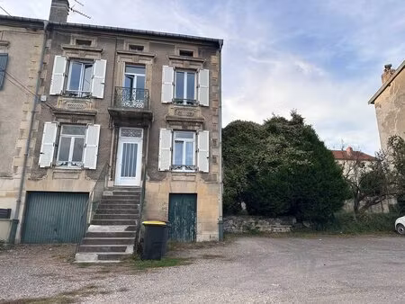 immeuble de rapport - 4 appartements rapport locatif annuel attendu de 16.200 €