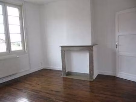 location appartement 4 pièces à arras (62000) : à louer 4 pièces / 77m² arras
