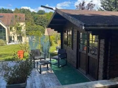location appartement t1 meublé à villeneuve-sur-yonne (89500) : à louer t1 meublé / 17m² v