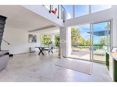 (77) exclusivite - fontainebleau - propriete 350 m² - parc 2ha - piscine - paris 1 h