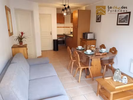 appartement t2 lumineux avec terrasse et vue imprenable sur les