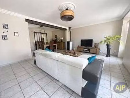 vente maison à saint-macaire-en-mauges (49450) : à vendre / 111m² saint-macaire-en-mauges