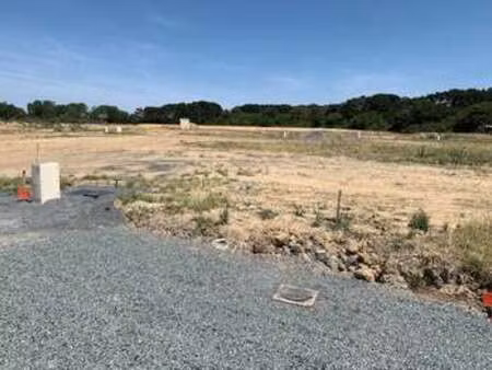 vente terrain à givrand (85800) : à vendre / givrand