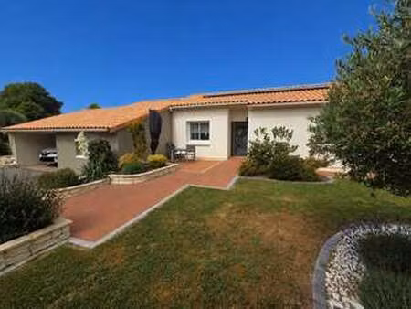 vente maison à mortagne-sur-sèvre (85290) : à vendre / 100m² mortagne-sur-sèvre