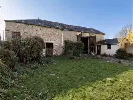 blaru (78) - grange à aménager en habitation - 85m²