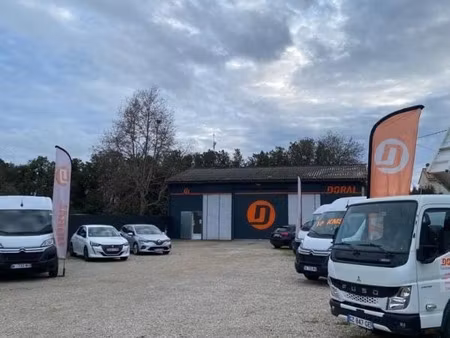 vente commerce salon de provence 13300 210m²