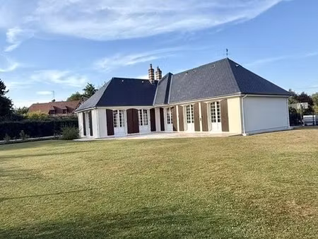 à louer – pavillon style ile de france plain pied de 140 m² habitables + grenier