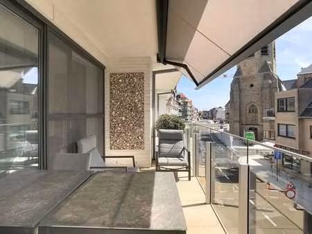 appartement récent de 2 chambres dans le centre de middelker