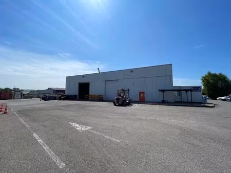 vente local d’activités martin-église 76370 1744m²
