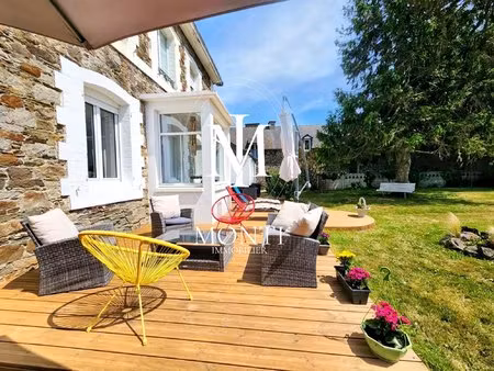 maison 8 pièces de 167 m² au vivier-sur-mer
