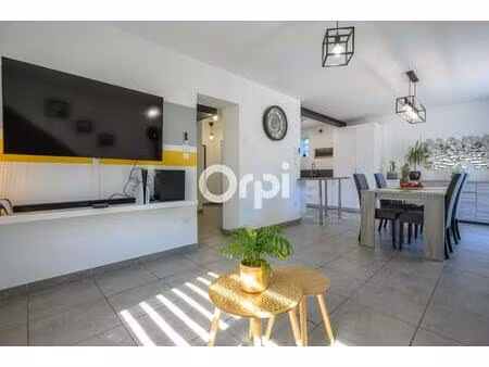 semi plain pied 3 chambres  jardin et 2 places de parking privées