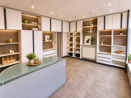 local commercial battice - local commercial moderne