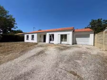 vente maison à sainte-cécile (85110) : à vendre / 100m² sainte-cécile
