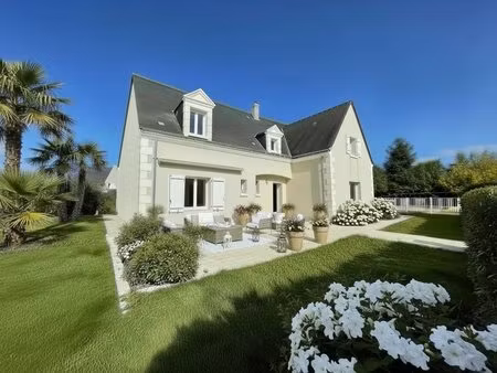 belle maison contemporaine à st cyr sur loire