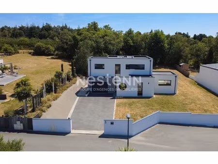 maison contemporaine à vendre 7 pièces 5 chambres 194 m² terrain 1480 m² aux portes de van