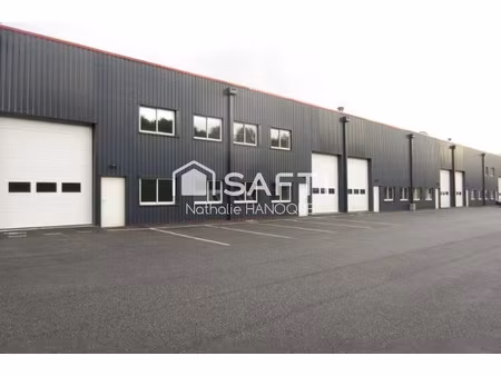 location locaux professionnels 3 pièces 250 m² à houdan (78550)  1 500 €