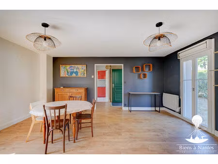 a vendre maison de ville avec jardinet quartier du croissant