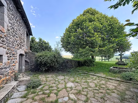 saint front !charmante maison en pierre de plus de 200m2  sur 1500 m2 de terrain