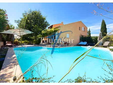 sanary sur mer au calme villa de 140m2 sur 610m2 de terrain