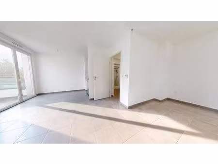 appartement t1 bis à louer - balcon - parking