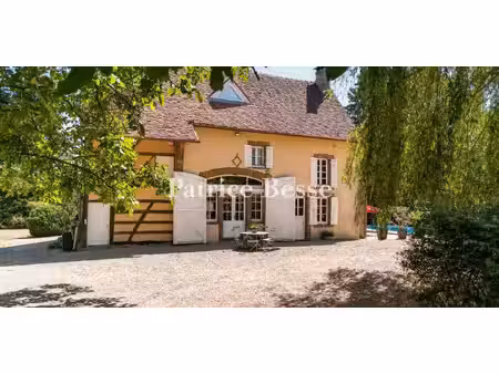 maison avec piscine toucy (89)