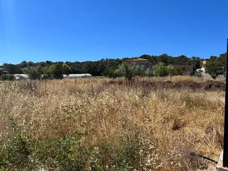 vente terrain 264 m² à carnoules (83660)  120 000 €