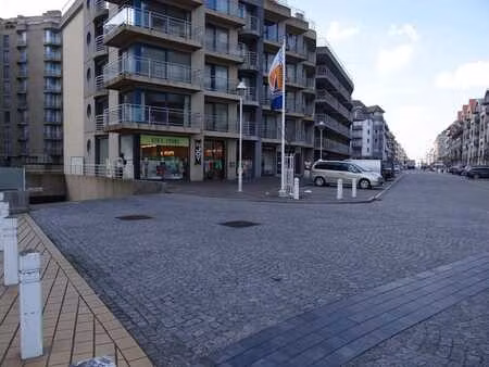parking - garage fermé