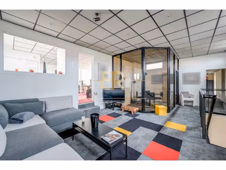 local commercial / rer a / bords de marne