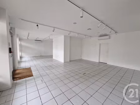 vente locaux professionnels à nantes (44000)  253 990 €