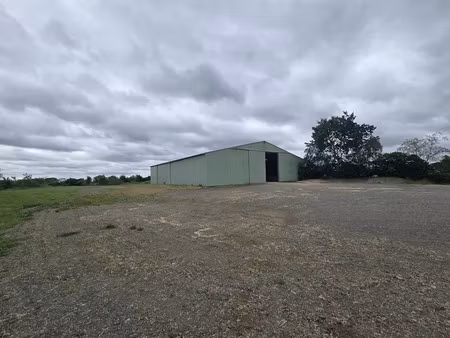 vente locaux professionnels 1 pièce 750 m² à saulges (53340)  106 000 €