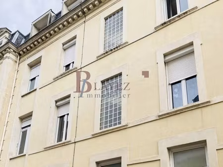 vente locaux professionnels 15 pièces 280 m² à tulle (19000)  214 000 €