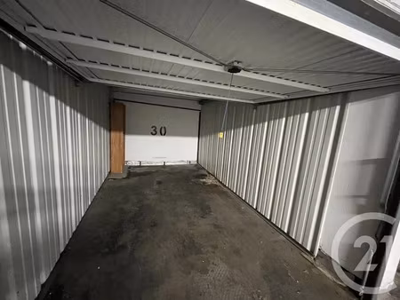 vente parking à nantes (44000)  10 990 €