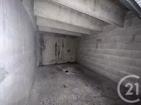 vente parking à nantes (44000)  14 990 €