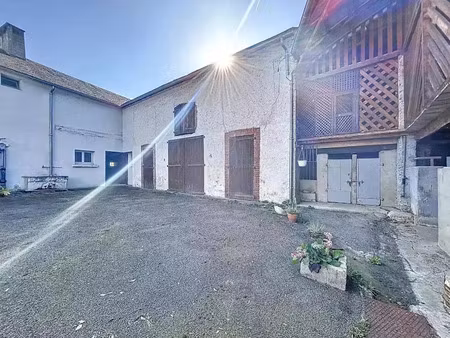 vente immeuble 8 pièces 169 m² à momères (65360)  207 000 €