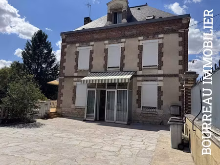 vente immeuble 6 pièces 201 m² à joigny (89300)  349 000 €