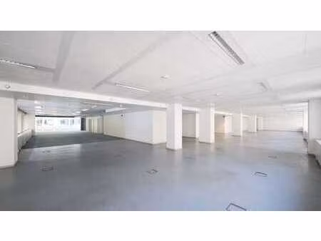 très beaux bureaux rue royale