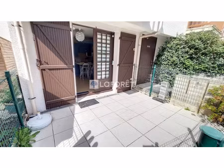 location meublée appartement 1 pièce 15.5 m² à courseulles-sur-mer (14470)  387 €