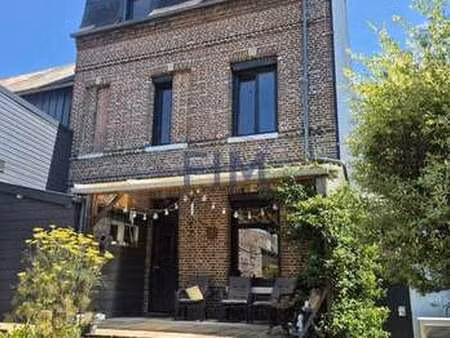 vente maison à neufchâtel-en-bray (76270) : à vendre / 163m² neufchâtel-en-bray