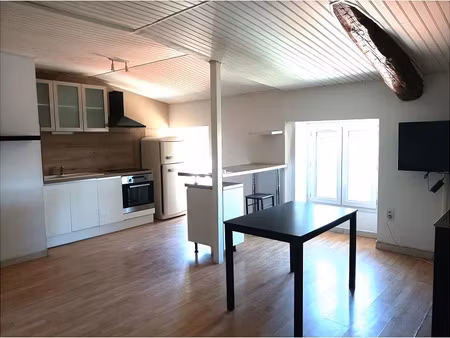 location meublée appartement 2 pièces 37 m² à ales (30100)  492 €
