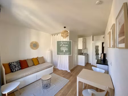 location appartement 1 pièce 19 m² à arles (13200)  485 €