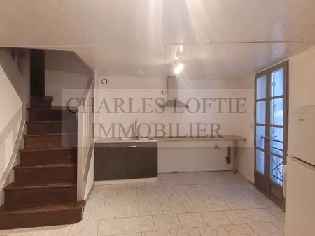 location appartement 4 pièces 75.9 m² à puy-l'evêque (46700)  650 €