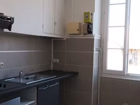 location appartement 3 pièces 43.77 m² à nimes (30000)  620 €