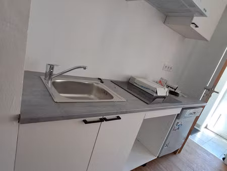 location appartement 4 pièces  73.00m²  bellegarde