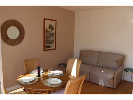 location meublée appartement 2 pièces 55 m² à asnieres-sur-seine (92600)  1 500 €