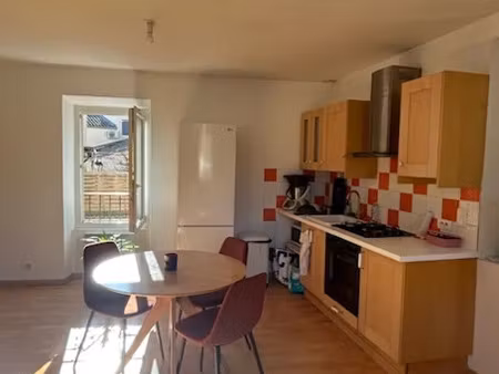 location appartement 3 pièces 61.82 m² à lambesc (13410)  695 €