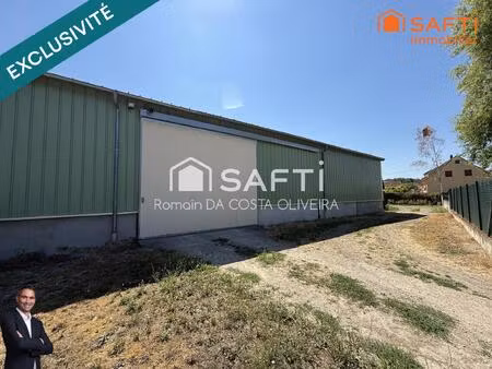 hangar de stockage de 287m² au sol  le tout sur 8 90 ares !