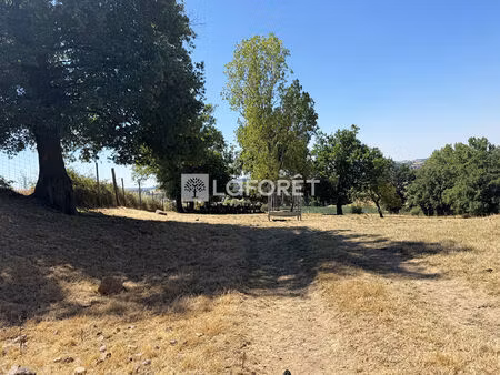 corps de ferme sur 3 hectares de terrain