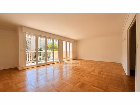 location appartement 4 pièces 120 m² à rueil-malmaison (92500)  2 550 €