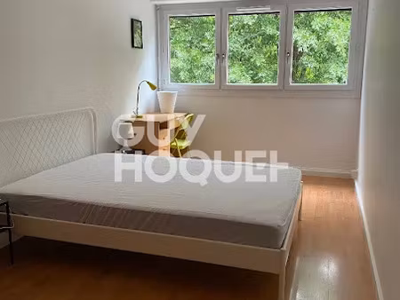 location meublée appartement 4 pièces 82 m² à pessac (33600)  1 190 €